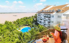 Riverside Resort